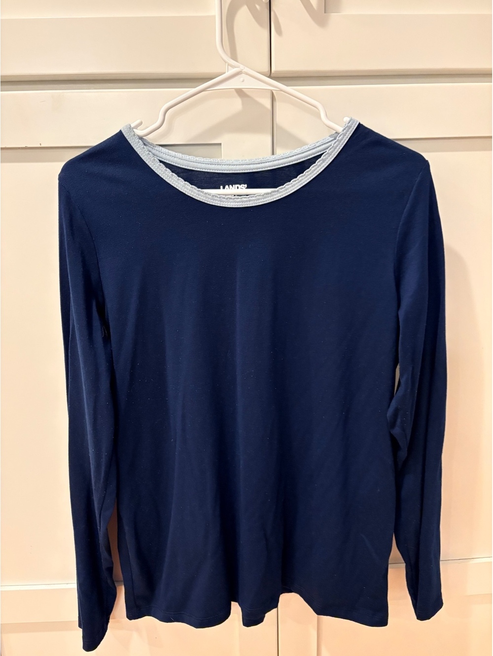 Lands' End Women's Navy Blue Long Sleeve T-Shirt with Light Blue Trim Size M